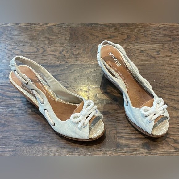 Women’s Sperry Top Spider Wedge Heels Size 9 Light Mint Color W/ Bow Threading - Picture 2 of 16